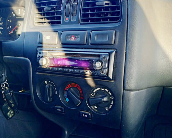 Зелений Ніссан Прімера, об'ємом двигуна 2 л та пробігом 220 тис. км за 3300 $, фото 13 на Automoto.ua