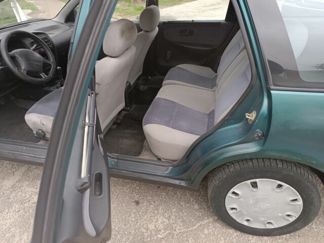 Зелений Ніссан Прімера, об'ємом двигуна 1.6 л та пробігом 225 тис. км за 1499 $, фото 15 на Automoto.ua