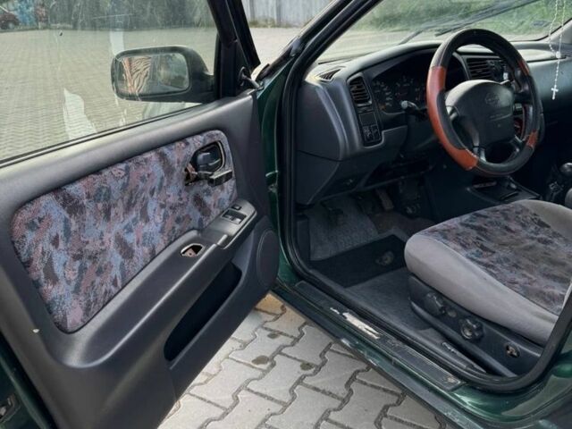 Зеленый Ниссан Примера, объемом двигателя 1.9 л и пробегом 390 тыс. км за 1100 $, фото 3 на Automoto.ua