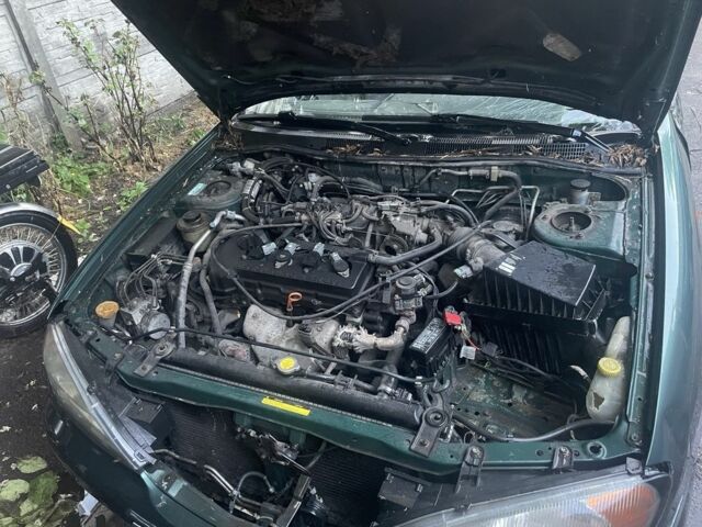 Зеленый Ниссан Примера, объемом двигателя 1.8 л и пробегом 290 тыс. км за 810 $, фото 5 на Automoto.ua