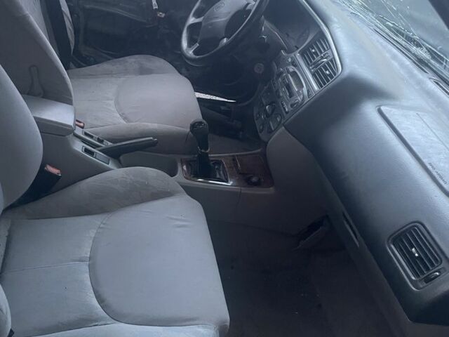 Зеленый Ниссан Примера, объемом двигателя 1.8 л и пробегом 290 тыс. км за 810 $, фото 6 на Automoto.ua