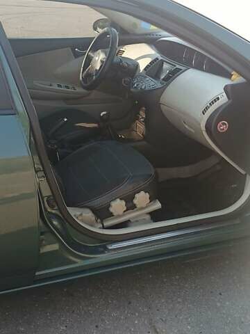 Зеленый Ниссан Примера, объемом двигателя 1.8 л и пробегом 260 тыс. км за 3350 $, фото 6 на Automoto.ua