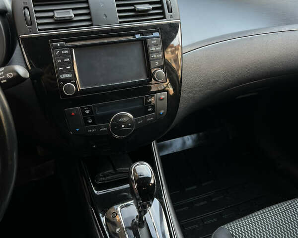 Серый Ниссан Пульсар, объемом двигателя 1.2 л и пробегом 260 тыс. км за 11046 $, фото 9 на Automoto.ua