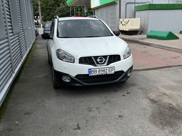 Білий Ніссан Кашкай, об'ємом двигуна 1.5 л та пробігом 144 тис. км за 12600 $, фото 3 на Automoto.ua