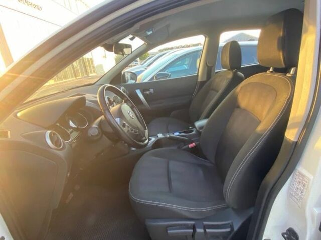 Белый Ниссан Кашкай, объемом двигателя 1.6 л и пробегом 200 тыс. км за 9500 $, фото 2 на Automoto.ua