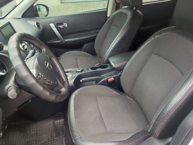 Белый Ниссан Кашкай, объемом двигателя 2 л и пробегом 184 тыс. км за 10490 $, фото 3 на Automoto.ua