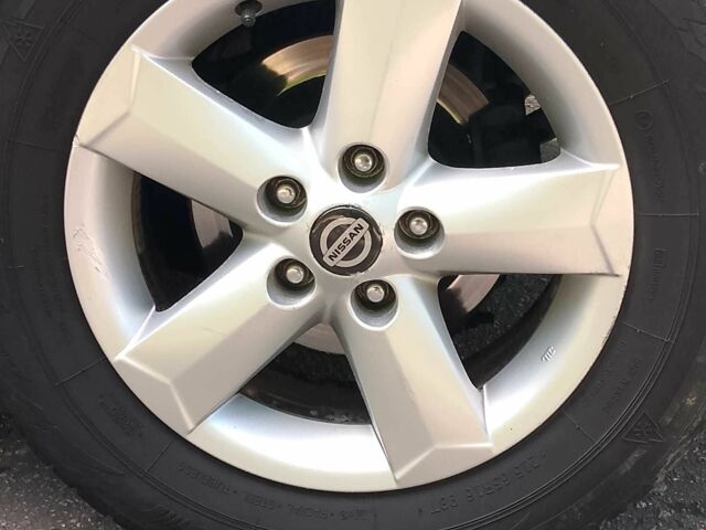 Білий Ніссан Кашкай, об'ємом двигуна 1.6 л та пробігом 187 тис. км за 7350 $, фото 8 на Automoto.ua