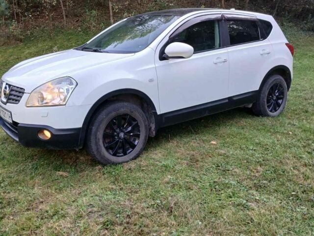 Білий Ніссан Кашкай, об'ємом двигуна 1.5 л та пробігом 210 тис. км за 8700 $, фото 5 на Automoto.ua