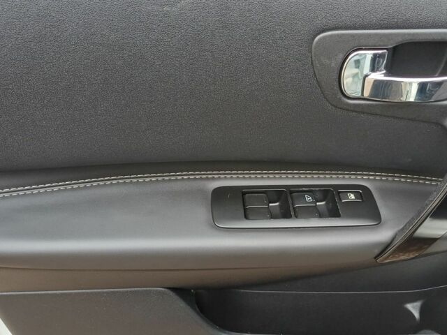 Белый Ниссан Кашкай, объемом двигателя 0 л и пробегом 230 тыс. км за 13650 $, фото 10 на Automoto.ua