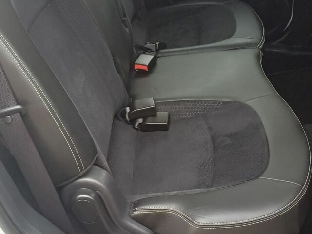 Белый Ниссан Кашкай, объемом двигателя 0 л и пробегом 230 тыс. км за 13200 $, фото 21 на Automoto.ua