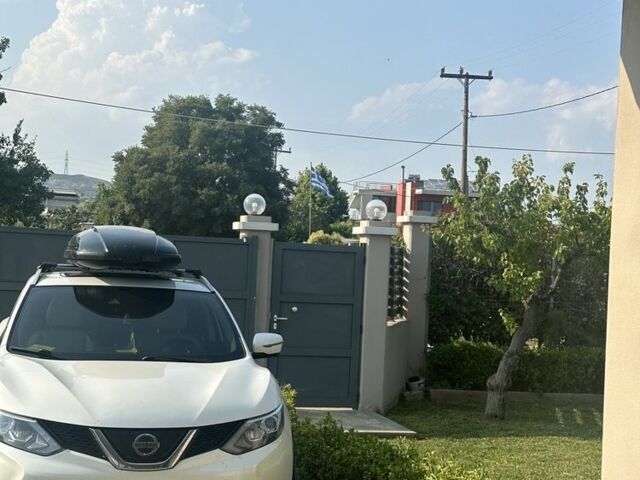 Білий Ніссан Кашкай, об'ємом двигуна 2 л та пробігом 61 тис. км за 17000 $, фото 3 на Automoto.ua