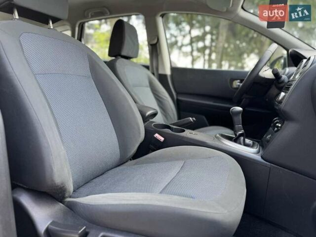 Белый Ниссан Кашкай, объемом двигателя 1.6 л и пробегом 215 тыс. км за 8100 $, фото 2 на Automoto.ua
