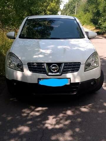 Белый Ниссан Кашкай, объемом двигателя 1.6 л и пробегом 187 тыс. км за 7650 $, фото 8 на Automoto.ua