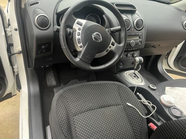 Білий Ніссан Кашкай, об'ємом двигуна 2 л та пробігом 358 тис. км за 5500 $, фото 3 на Automoto.ua