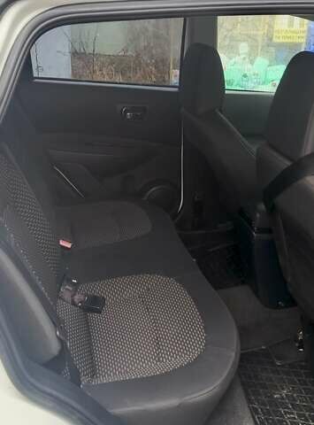 Белый Ниссан Кашкай, объемом двигателя 1.46 л и пробегом 252 тыс. км за 7399 $, фото 27 на Automoto.ua