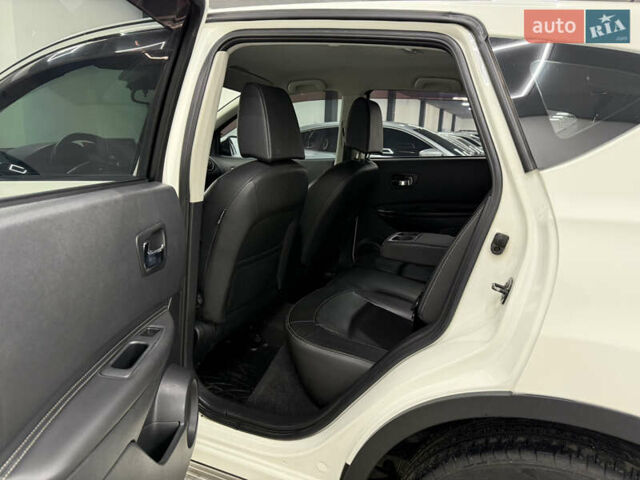 Белый Ниссан Кашкай, объемом двигателя 2 л и пробегом 115 тыс. км за 10300 $, фото 11 на Automoto.ua