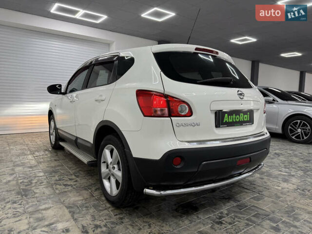 Белый Ниссан Кашкай, объемом двигателя 2 л и пробегом 115 тыс. км за 10300 $, фото 5 на Automoto.ua
