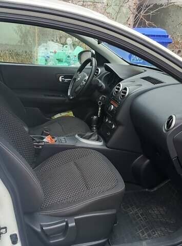 Белый Ниссан Кашкай, объемом двигателя 1.46 л и пробегом 252 тыс. км за 7399 $, фото 28 на Automoto.ua