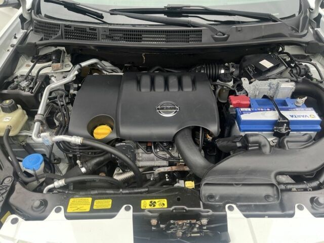 Білий Ніссан Кашкай, об'ємом двигуна 2 л та пробігом 358 тис. км за 5500 $, фото 6 на Automoto.ua