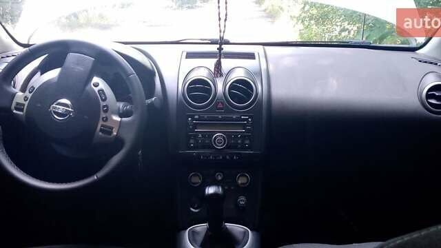 Белый Ниссан Кашкай, объемом двигателя 1.6 л и пробегом 191 тыс. км за 7450 $, фото 5 на Automoto.ua