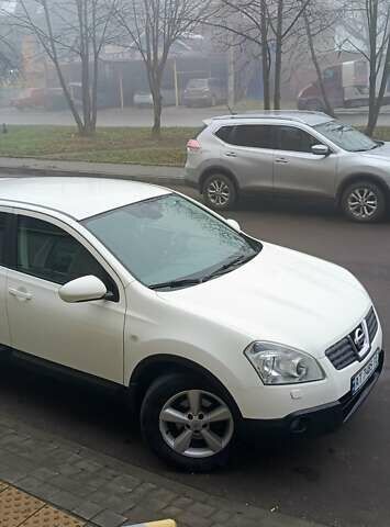 Белый Ниссан Кашкай, объемом двигателя 1.46 л и пробегом 252 тыс. км за 7399 $, фото 35 на Automoto.ua