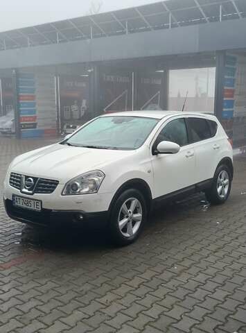 Белый Ниссан Кашкай, объемом двигателя 1.46 л и пробегом 252 тыс. км за 7399 $, фото 3 на Automoto.ua