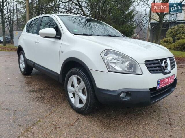 Белый Ниссан Кашкай, объемом двигателя 1.6 л и пробегом 152 тыс. км за 8350 $, фото 18 на Automoto.ua