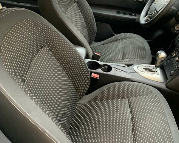 Білий Ніссан Кашкай, об'ємом двигуна 2 л та пробігом 247 тис. км за 7800 $, фото 24 на Automoto.ua