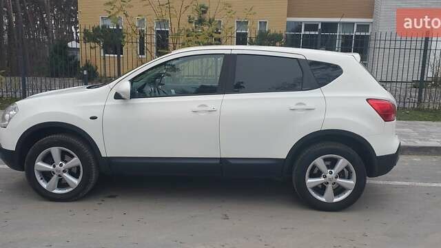 Белый Ниссан Кашкай, объемом двигателя 1.46 л и пробегом 183 тыс. км за 9599 $, фото 12 на Automoto.ua