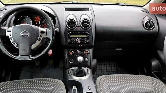 Білий Ніссан Кашкай, об'ємом двигуна 1.6 л та пробігом 246 тис. км за 8499 $, фото 9 на Automoto.ua