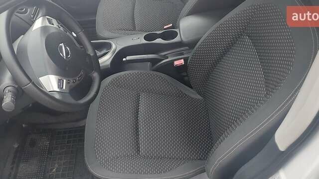 Белый Ниссан Кашкай, объемом двигателя 1.46 л и пробегом 183 тыс. км за 9599 $, фото 55 на Automoto.ua