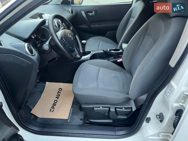 Белый Ниссан Кашкай, объемом двигателя 1.6 л и пробегом 159 тыс. км за 8499 $, фото 14 на Automoto.ua