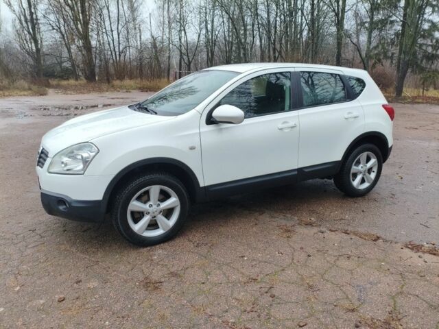 Белый Ниссан Кашкай, объемом двигателя 1.6 л и пробегом 152 тыс. км за 8350 $, фото 8 на Automoto.ua