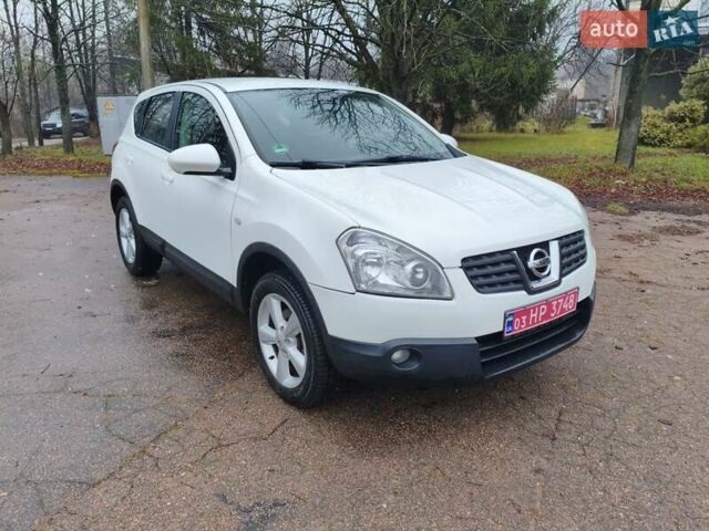 Белый Ниссан Кашкай, объемом двигателя 1.6 л и пробегом 152 тыс. км за 8350 $, фото 27 на Automoto.ua