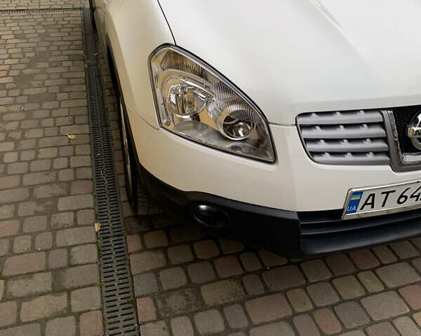 Білий Ніссан Кашкай, об'ємом двигуна 2 л та пробігом 247 тис. км за 7800 $, фото 11 на Automoto.ua