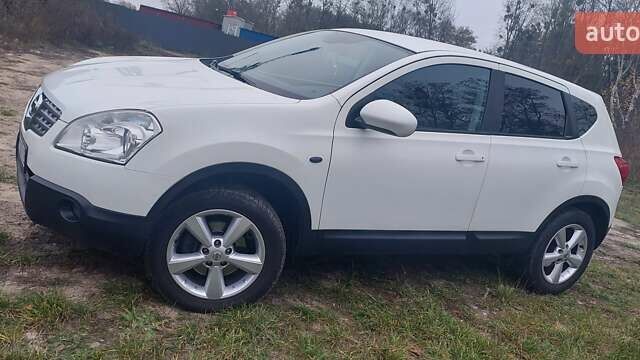 Белый Ниссан Кашкай, объемом двигателя 1.46 л и пробегом 183 тыс. км за 9599 $, фото 15 на Automoto.ua