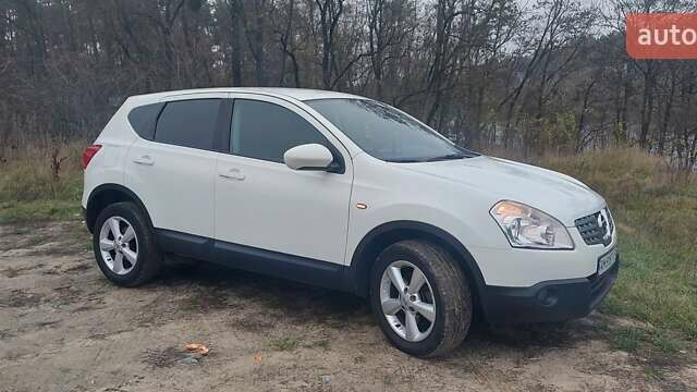 Белый Ниссан Кашкай, объемом двигателя 1.46 л и пробегом 183 тыс. км за 9599 $, фото 29 на Automoto.ua