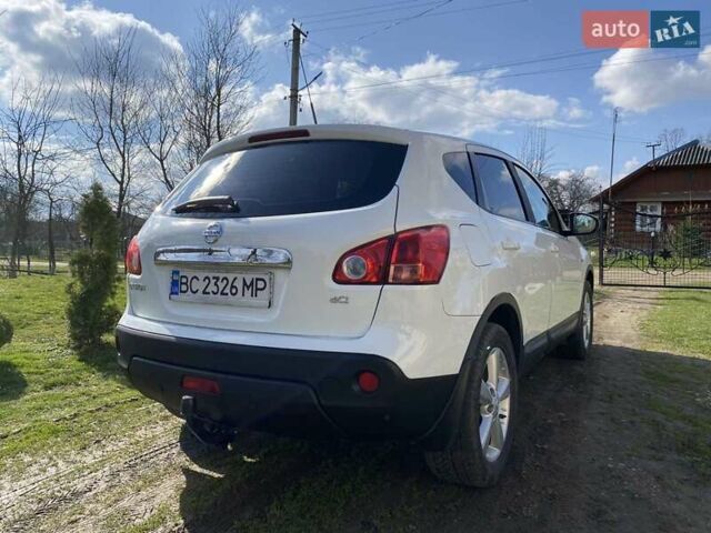 Белый Ниссан Кашкай, объемом двигателя 2 л и пробегом 260 тыс. км за 9400 $, фото 5 на Automoto.ua