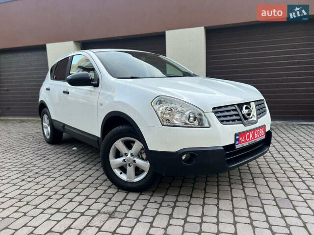 Белый Ниссан Кашкай, объемом двигателя 1.6 л и пробегом 159 тыс. км за 8499 $, фото 9 на Automoto.ua