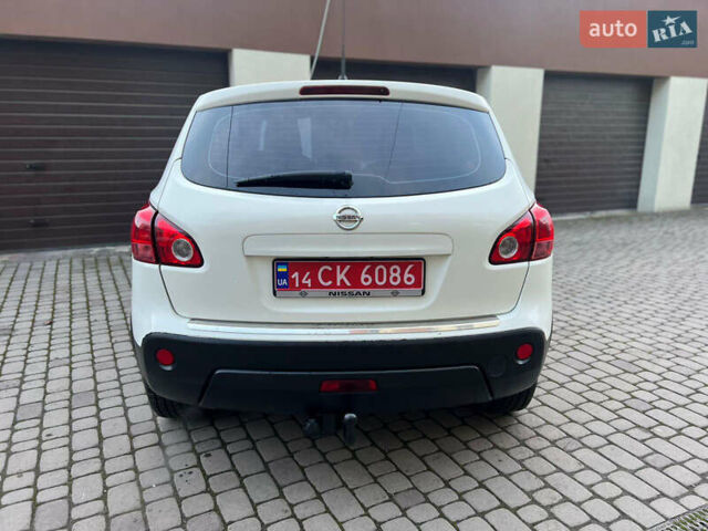 Белый Ниссан Кашкай, объемом двигателя 1.6 л и пробегом 159 тыс. км за 8499 $, фото 6 на Automoto.ua