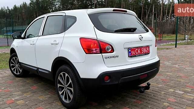 Білий Ніссан Кашкай, об'ємом двигуна 1.6 л та пробігом 246 тис. км за 8499 $, фото 3 на Automoto.ua