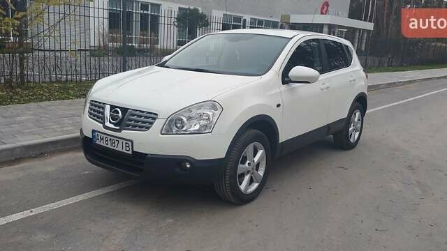 Белый Ниссан Кашкай, объемом двигателя 1.46 л и пробегом 183 тыс. км за 9599 $, фото 2 на Automoto.ua