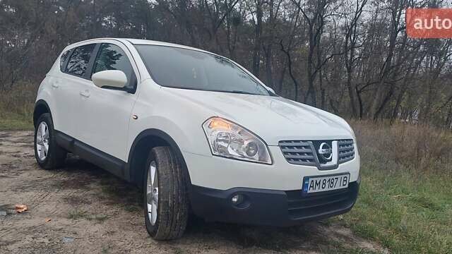 Белый Ниссан Кашкай, объемом двигателя 1.46 л и пробегом 183 тыс. км за 9599 $, фото 27 на Automoto.ua