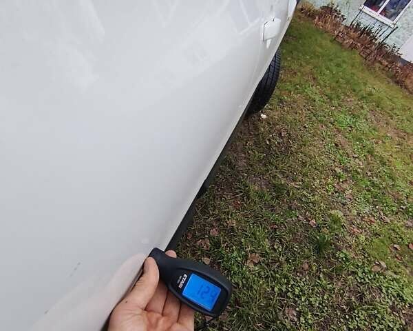 Белый Ниссан Кашкай, объемом двигателя 1.6 л и пробегом 152 тыс. км за 8350 $, фото 70 на Automoto.ua