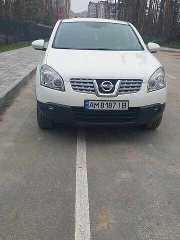 Белый Ниссан Кашкай, объемом двигателя 1.46 л и пробегом 183 тыс. км за 9599 $, фото 5 на Automoto.ua