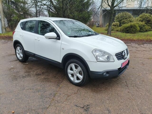 Белый Ниссан Кашкай, объемом двигателя 1.6 л и пробегом 152 тыс. км за 8350 $, фото 2 на Automoto.ua