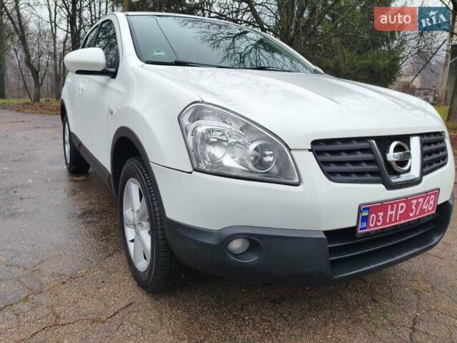 Белый Ниссан Кашкай, объемом двигателя 1.6 л и пробегом 152 тыс. км за 8350 $, фото 17 на Automoto.ua