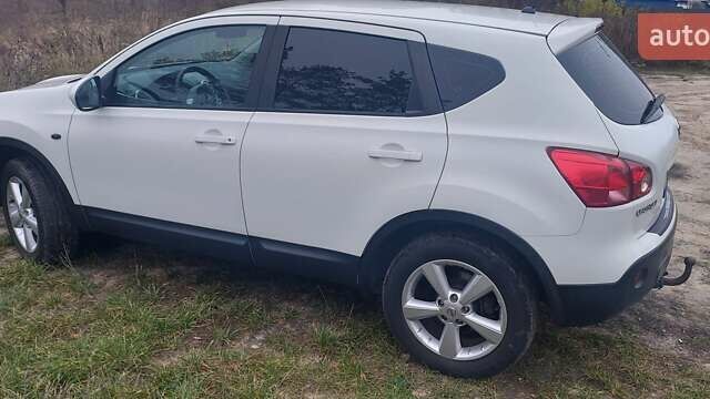 Белый Ниссан Кашкай, объемом двигателя 1.46 л и пробегом 183 тыс. км за 9599 $, фото 17 на Automoto.ua