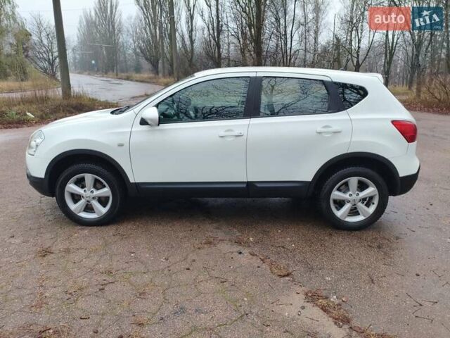 Белый Ниссан Кашкай, объемом двигателя 1.6 л и пробегом 152 тыс. км за 8350 $, фото 12 на Automoto.ua