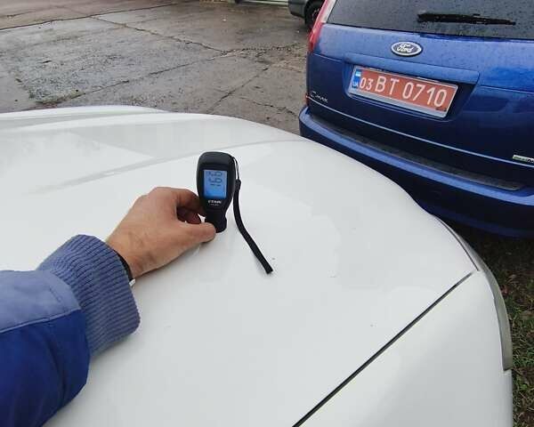 Белый Ниссан Кашкай, объемом двигателя 1.6 л и пробегом 152 тыс. км за 8350 $, фото 74 на Automoto.ua